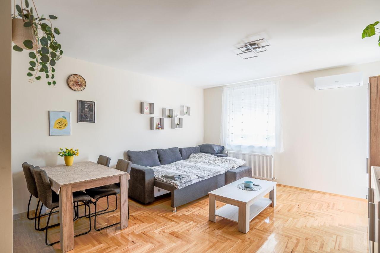 Kc Apartment Szabadka Kültér fotó