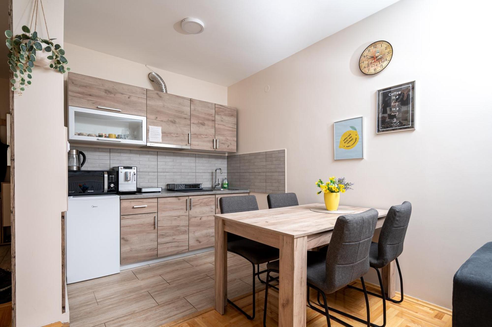 Kc Apartment Szabadka Kültér fotó